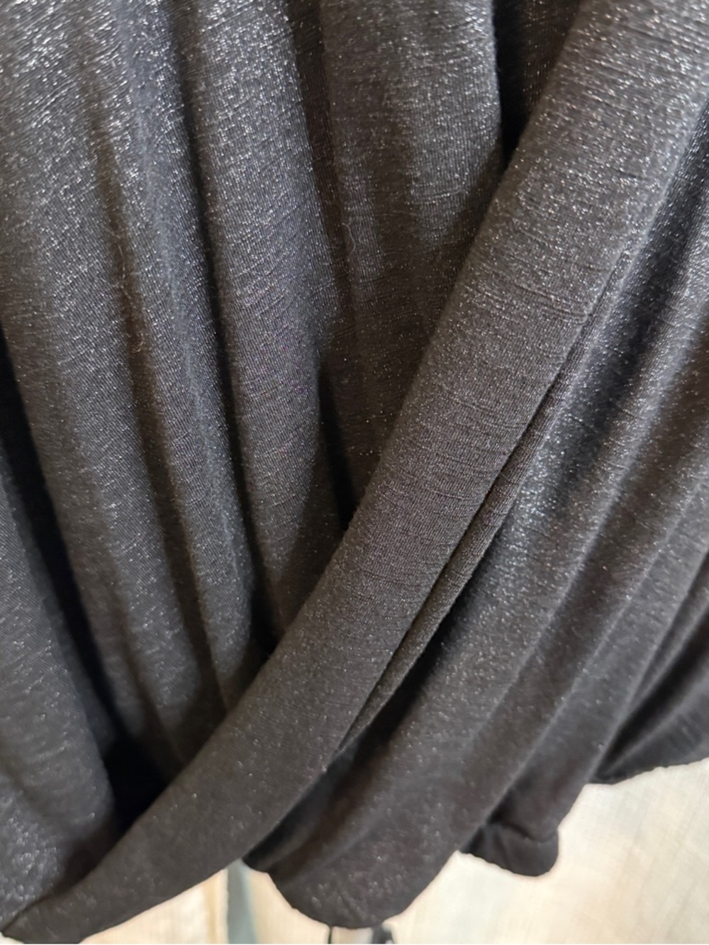 Rock & Republic V-Neck Top - Picture 6 of 9